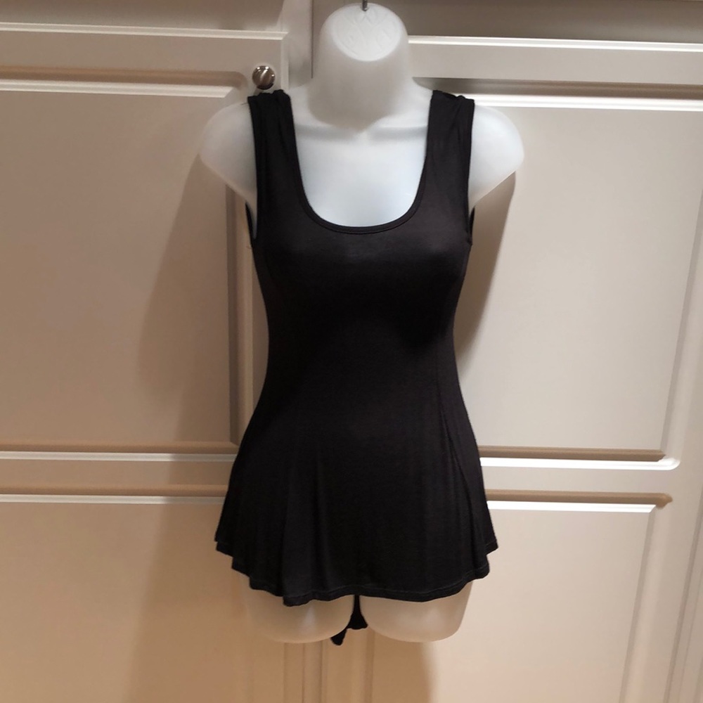 NWT Lovely Tank. Size S. Black
